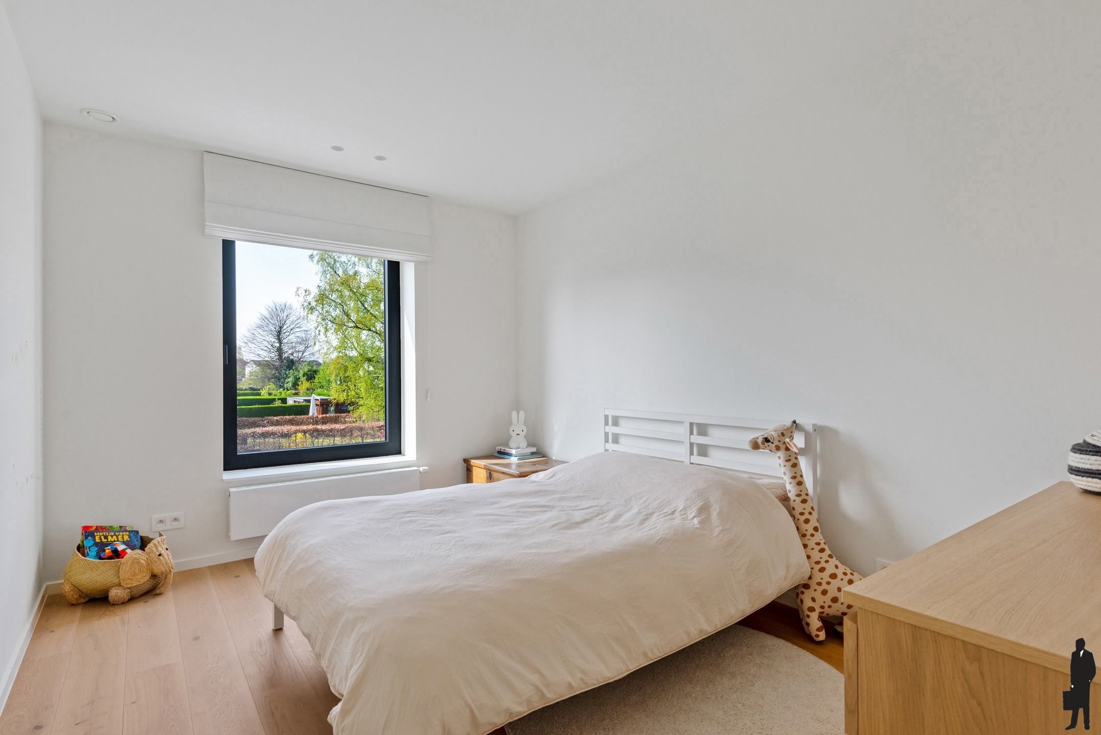 Energiezuinige woning met 4 slpks, 3 badkamers en ZW tuin foto 25