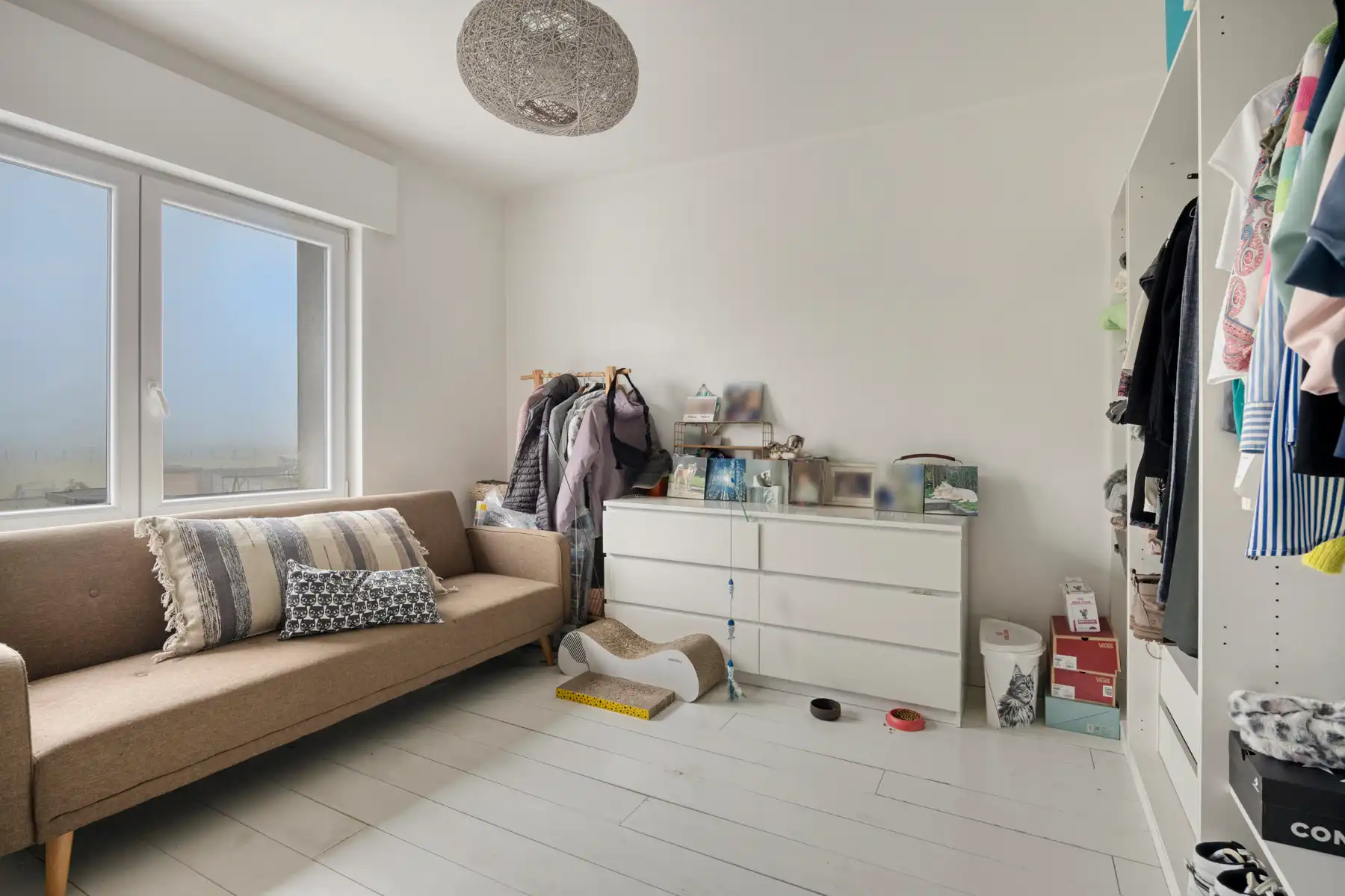 Leemans Immobiliën stelt u deze halfopen en bijzonder gezellige woning voor, gelegen in het hart van Merchtem.  foto 21