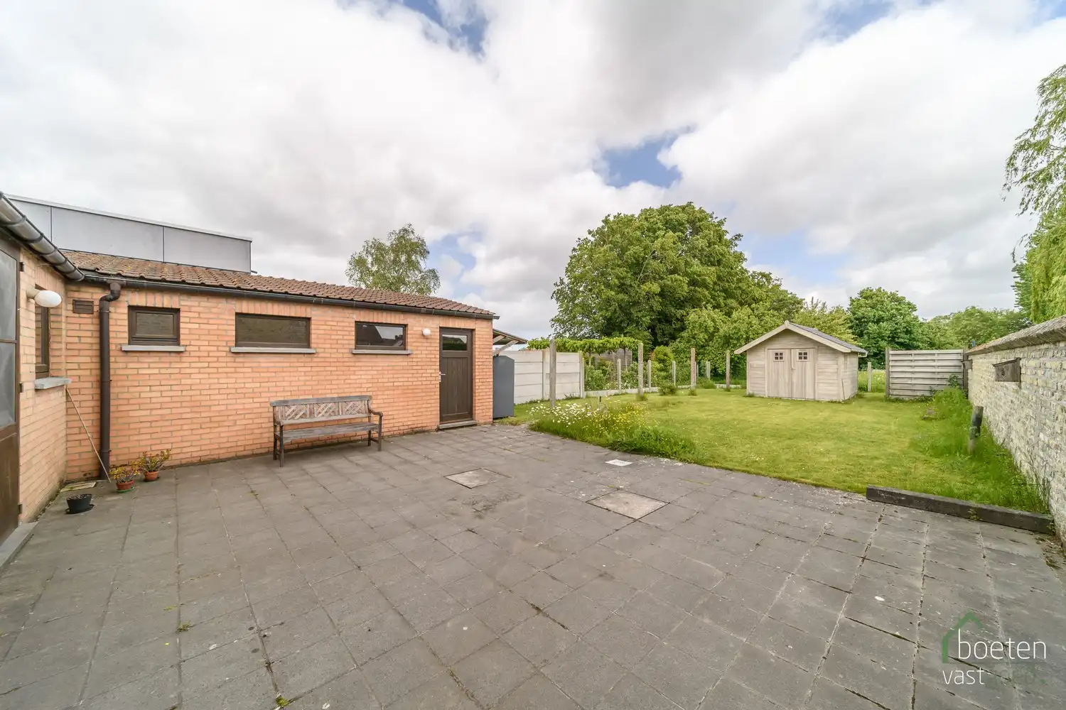 Beauvoorde: Charmante maar te renoveren halfopen woning met tuin in het historische hart van Beauvoorde op 392m² grondopp. foto 15