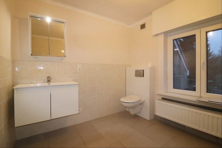 Verzorgde rijwoning  foto 9