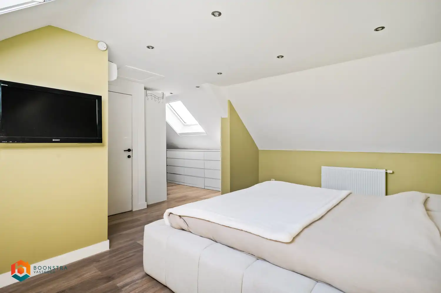 Woning met 5 slpkrs op ruim perceel (3945 m²) te OLV-Waver foto 23