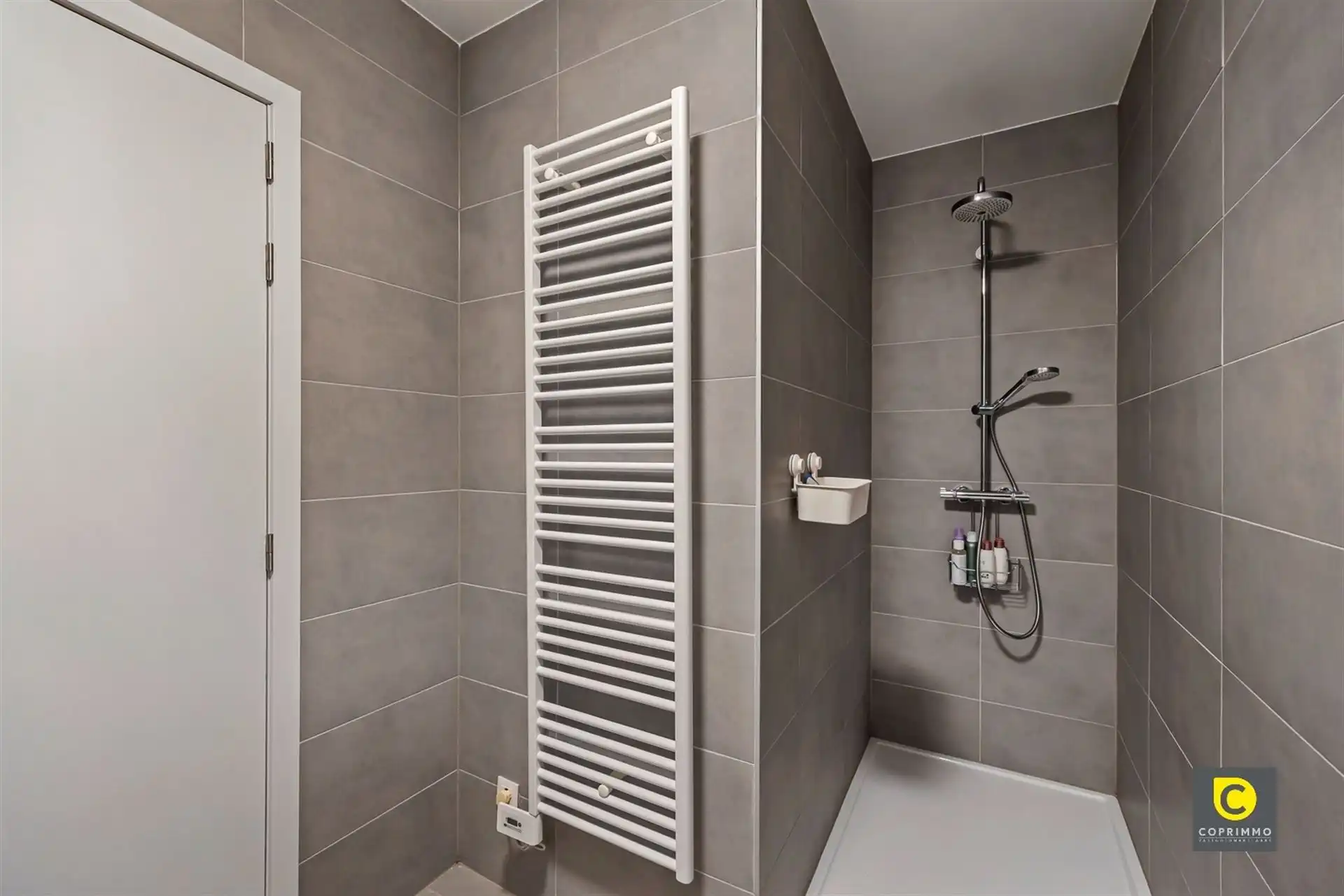 Modern Appartement in hartje Geel foto 14