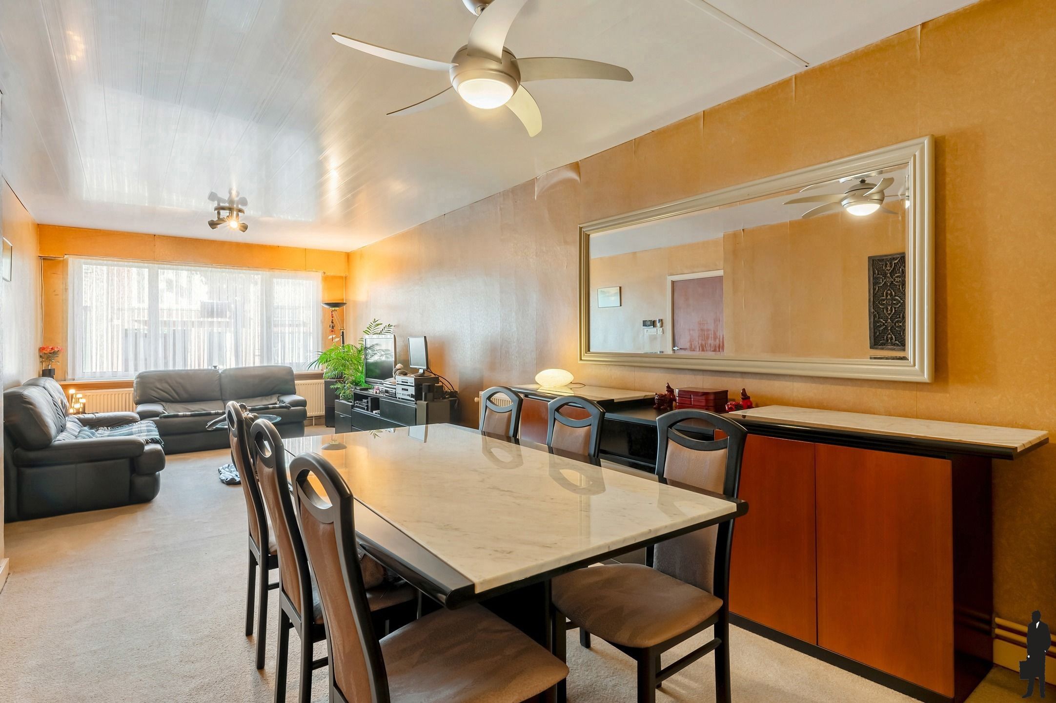 Ruime gezinswoning met bouwgrond. foto 8