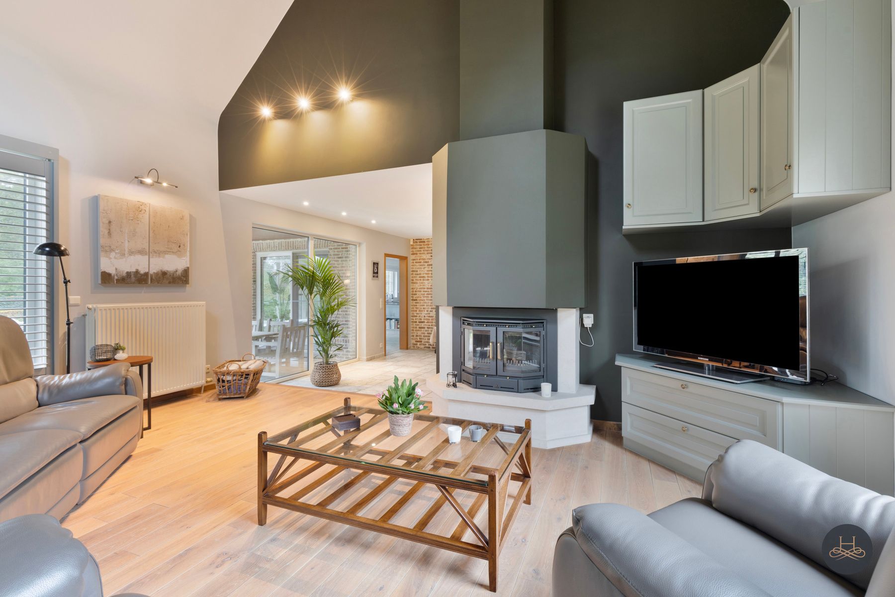 Karaktervolle villa met prachtige parktuin foto 7