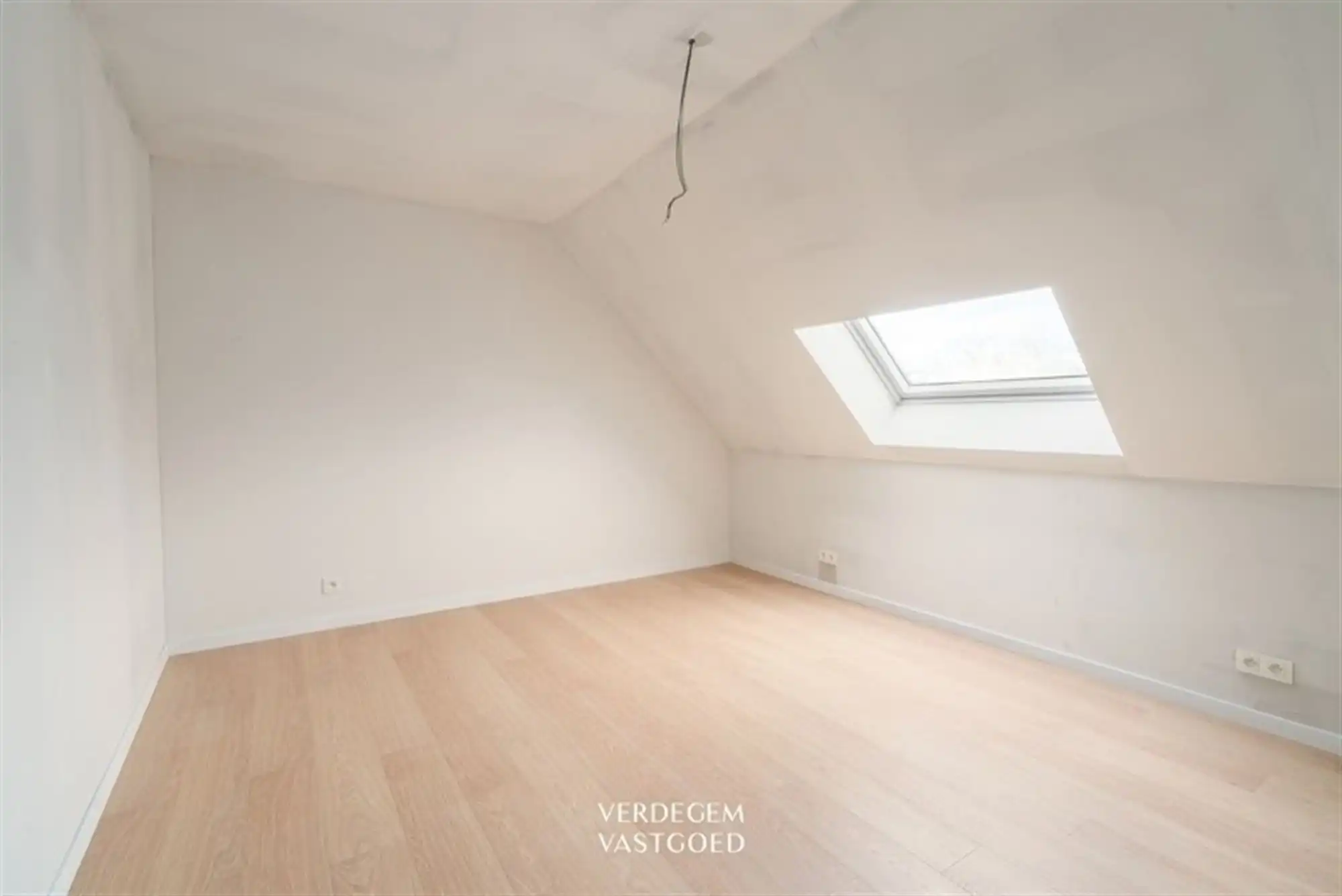 Volledigvernieuwde woning op unieke ligging met 2 slaapkamers en E-peil 45 foto 9