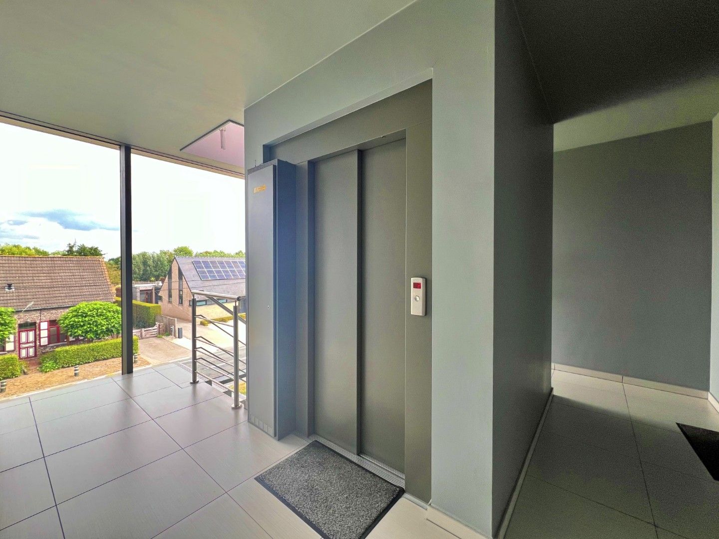 Lichtrijk 2-slaapkamer appartement met garage en 2 terrassen foto 22