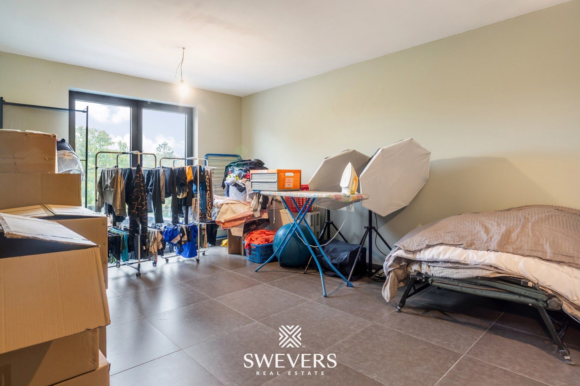 Ruime, instapklare woning met drie slaapkamers en prachtige tuin foto 13