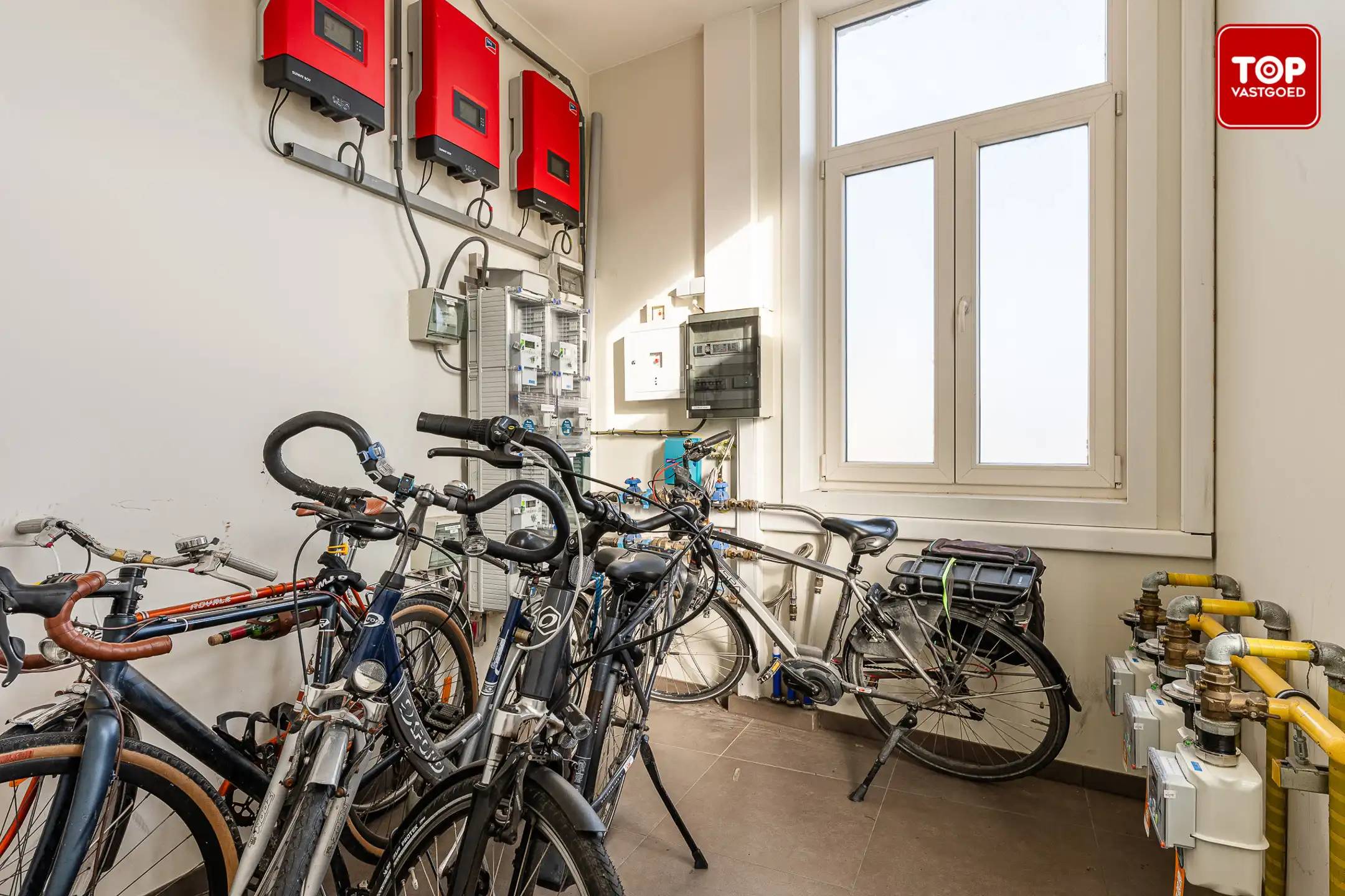 Instapklaar appartement in centrum Waarschoot foto 21