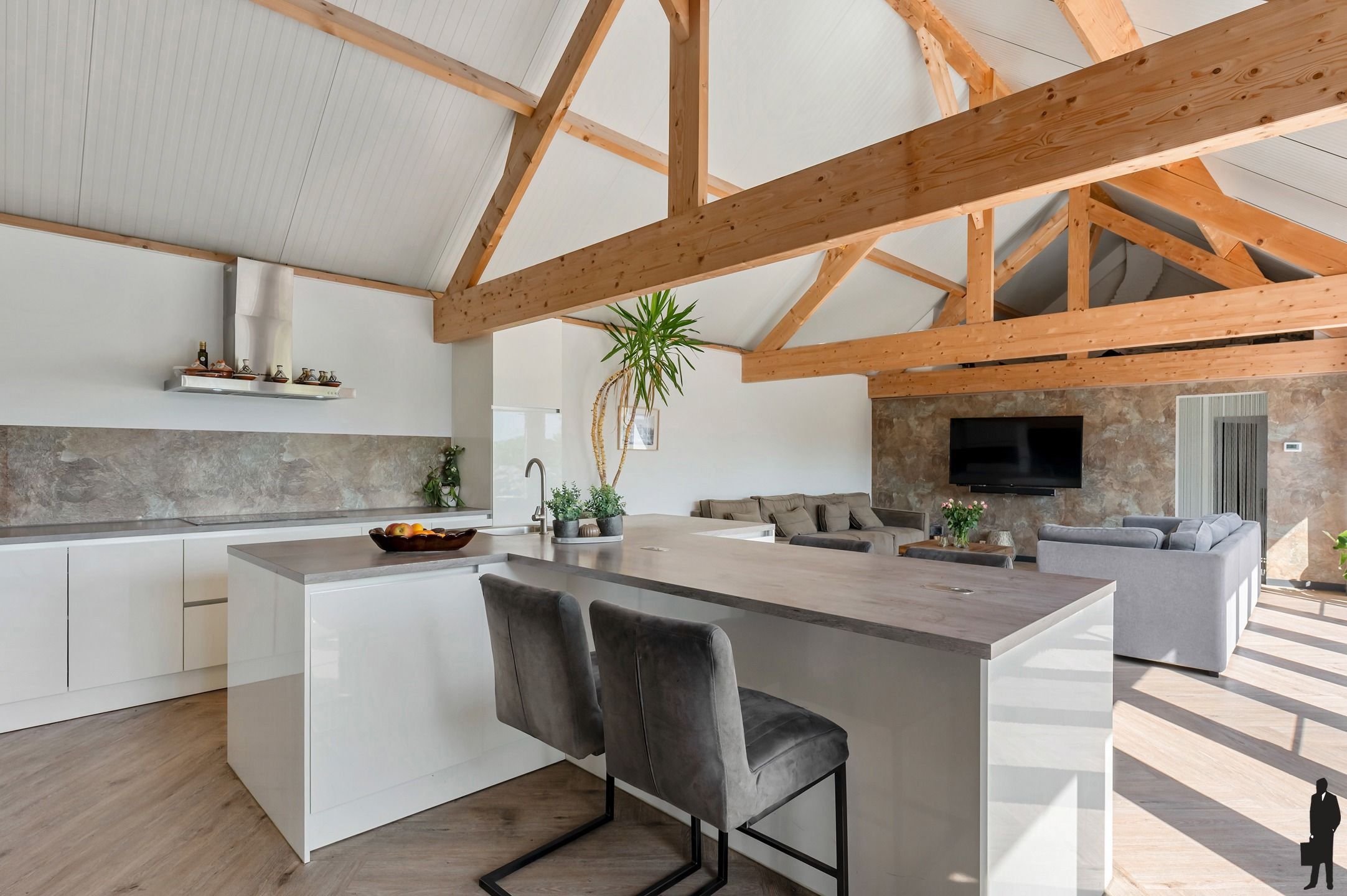 Idyllisch gelegen hoeve met 5 slpk, 2 badk. in Weelde foto 5