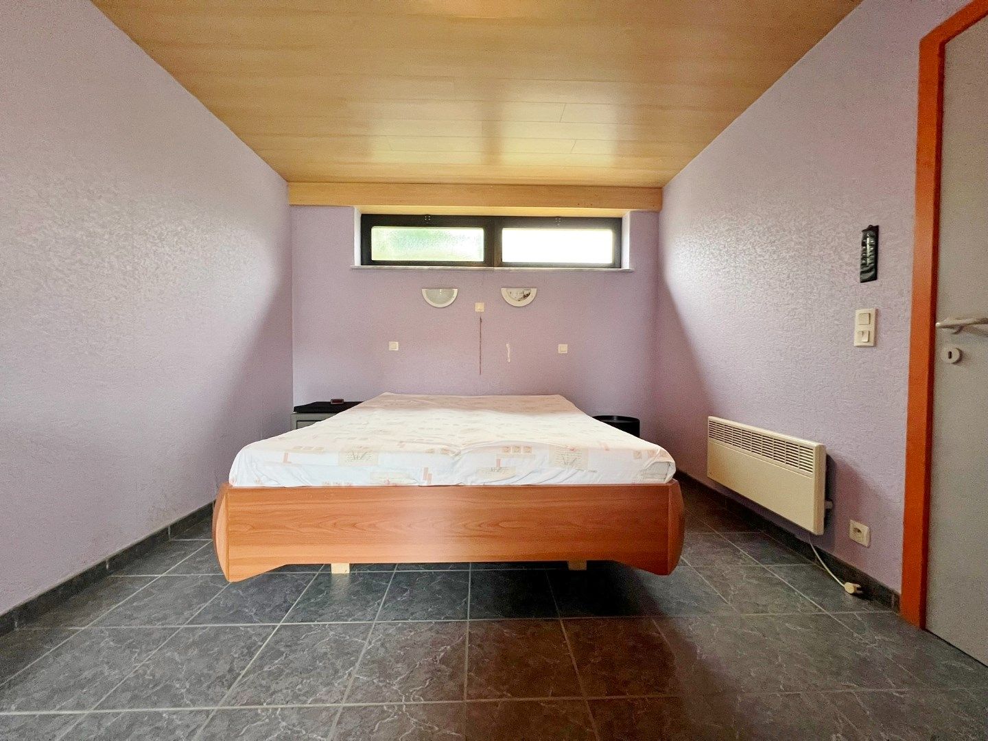 Instapklare woning met garage en ruime koer/tuin op centrale ligging te Ieper foto 10