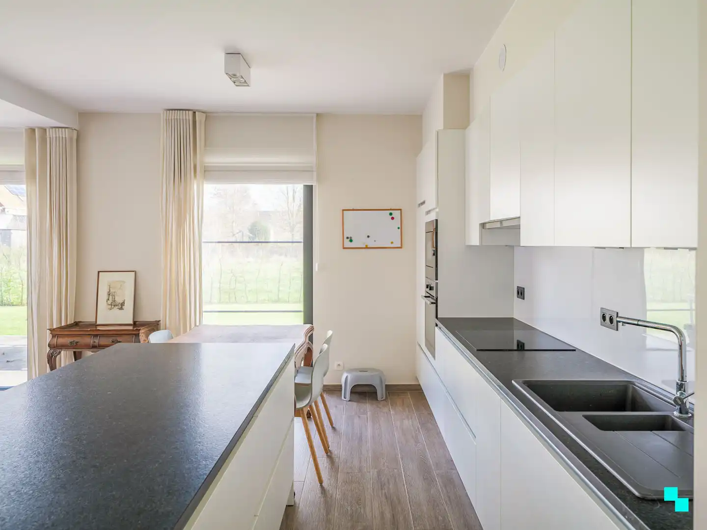 Gelijkvloers twee slaapkamerappartement nabij het centrum van Merelbeke foto 9