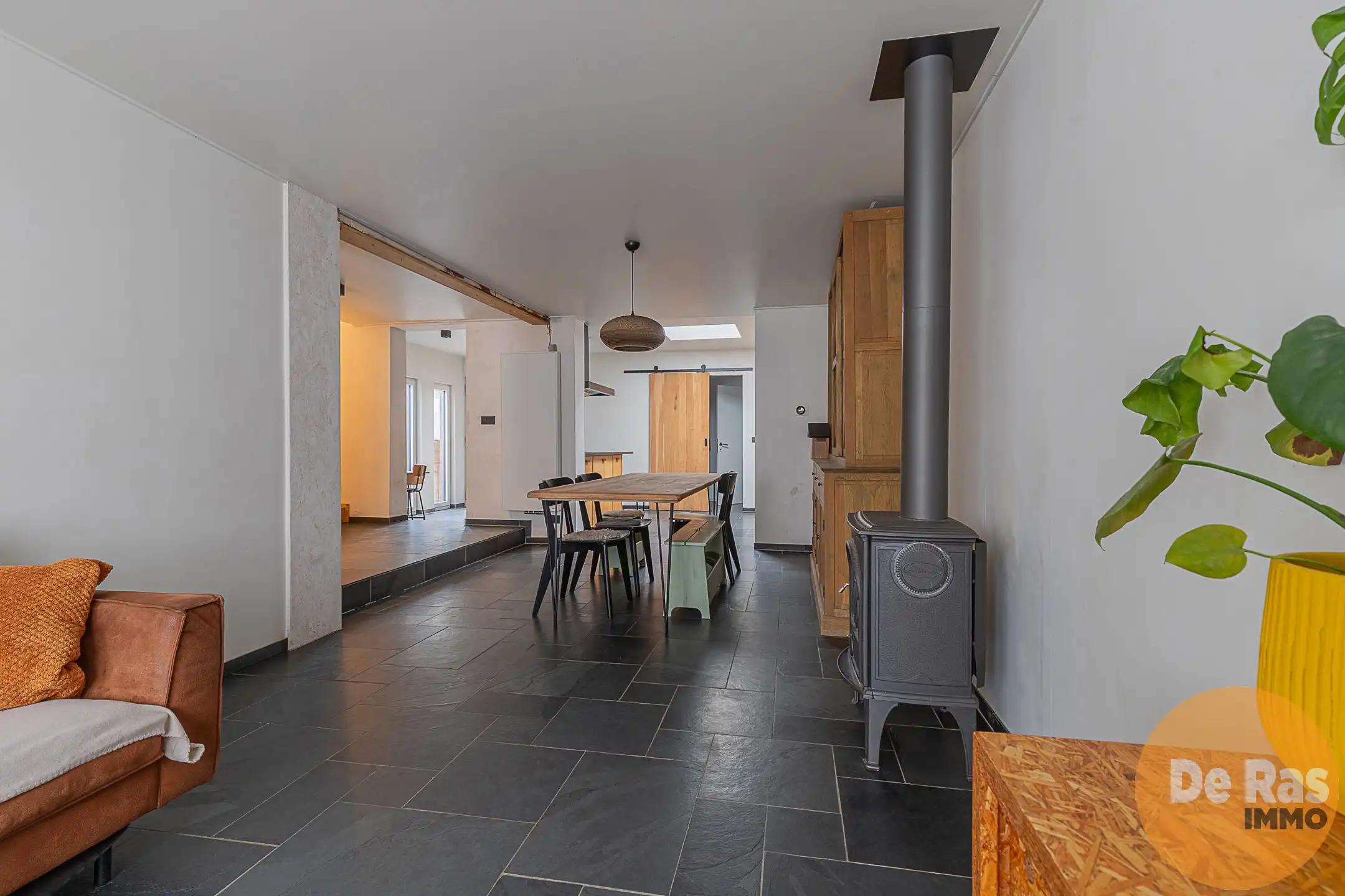 HAALTERT - woning met 3 slpk en leuke tuin! foto 2