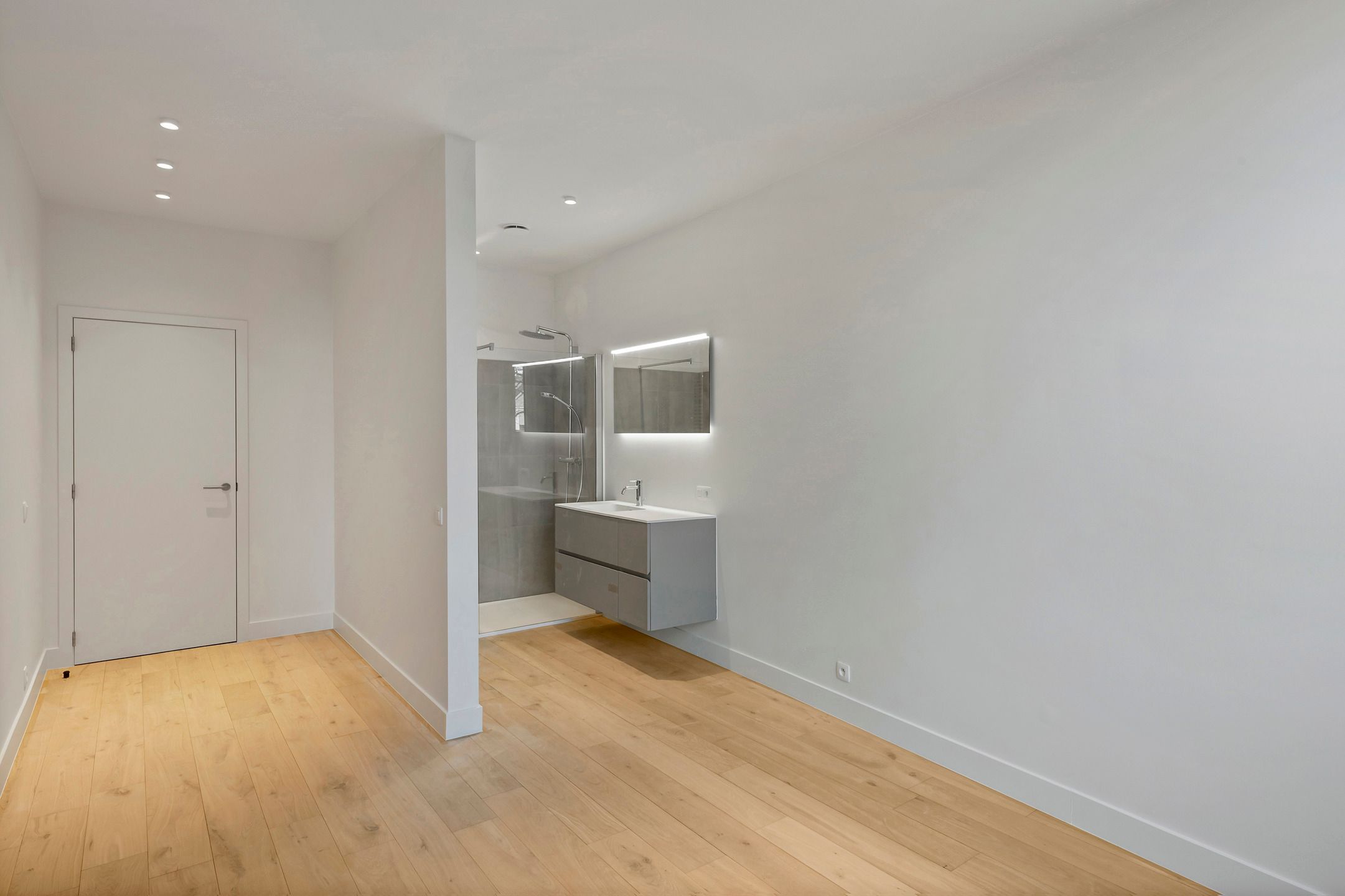 Appartement van 169m² in hart van de Turnhoutse winkelstraat foto 12