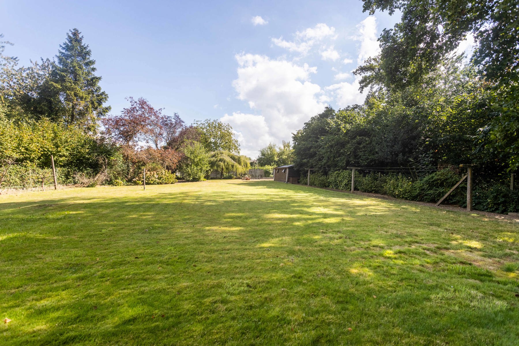 Statige woning met 7 slaapkamers + tuin op 2430 m2 foto 27