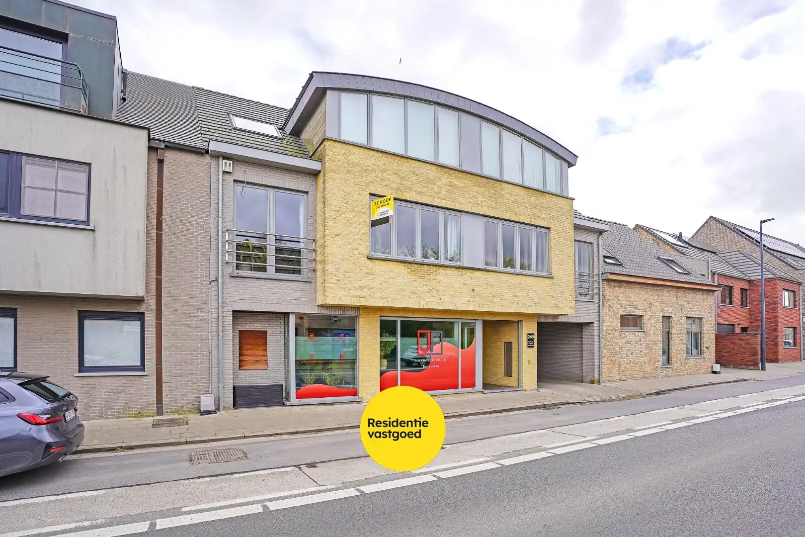 Recent appartement met privatieve tuin (346m²)  en ruim terras (40m²) in het centrum van Woumen! foto 18