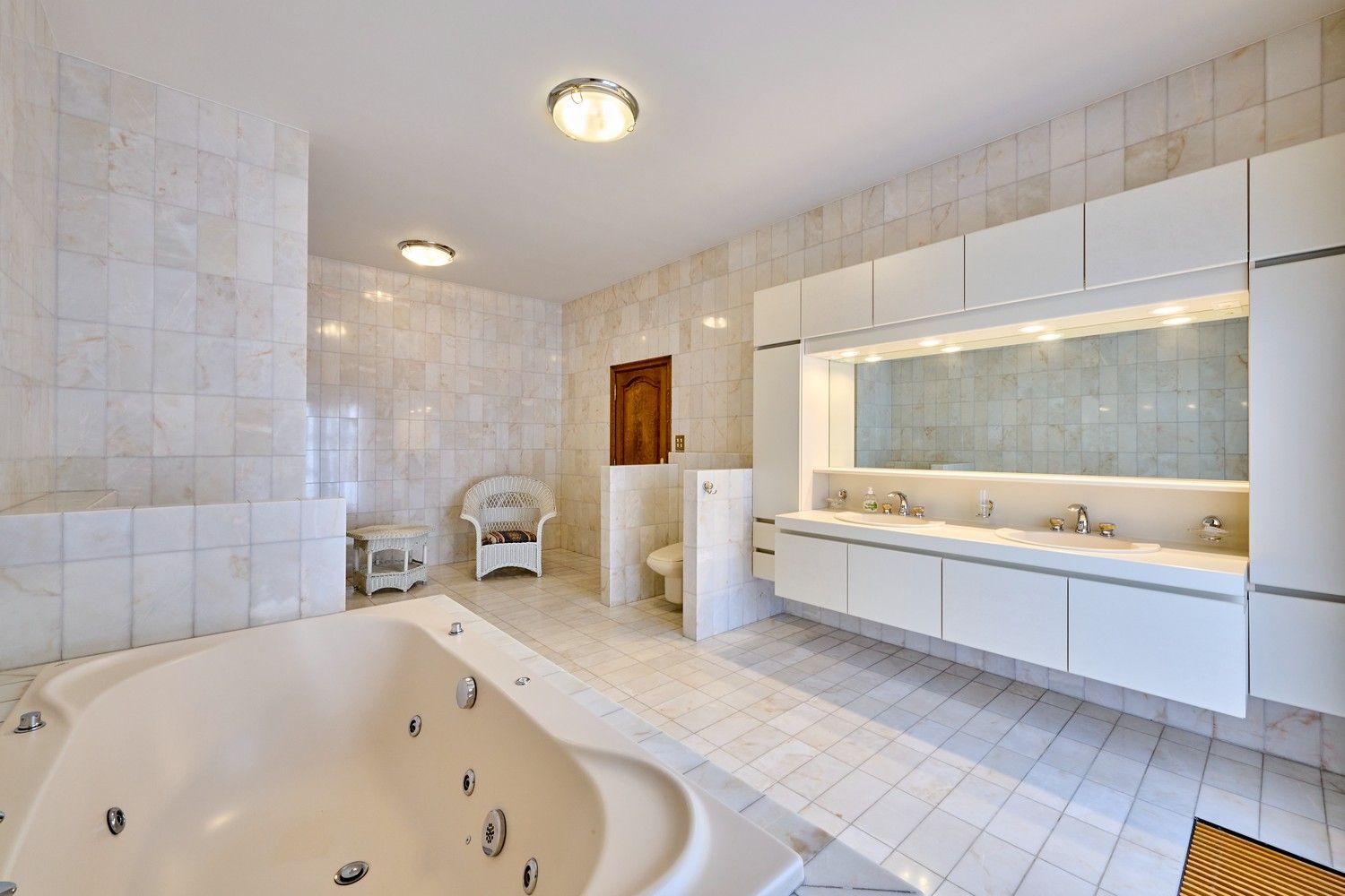 Exclusieve villa op toplocatie – een oase van rust en comfort nabij Maasmechelen en Genk foto 16