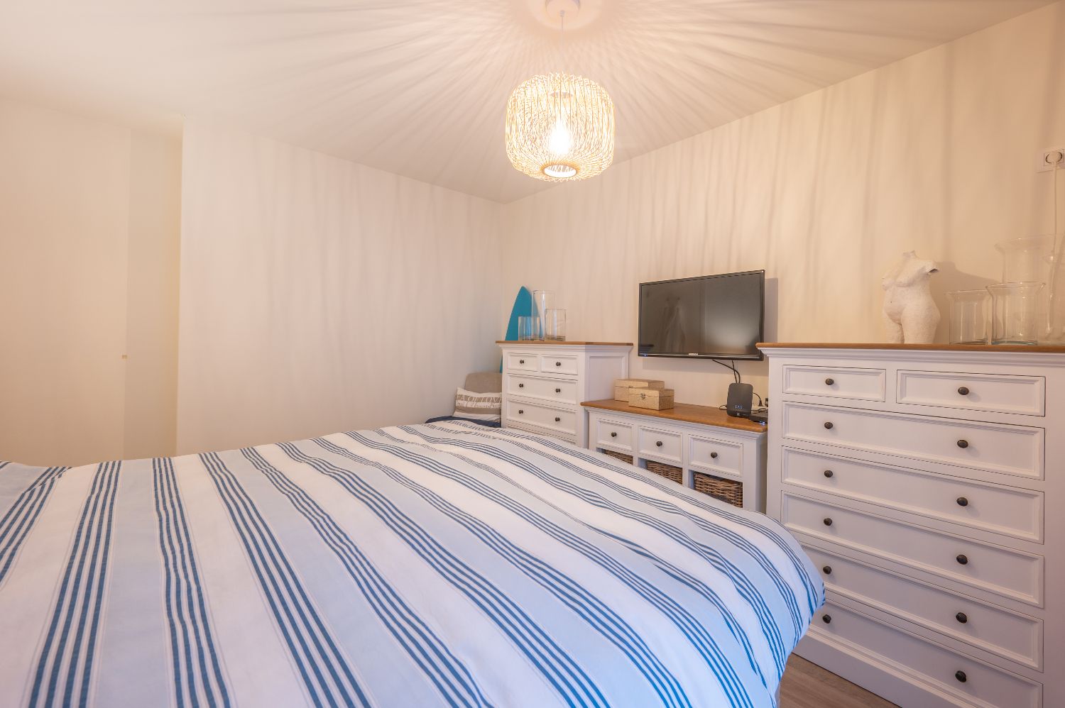 Prachtig nieuwbouwappartement met twee slaapkamers en terras uitkijkend op het centraal Kerkplein van Blankenberge foto 19