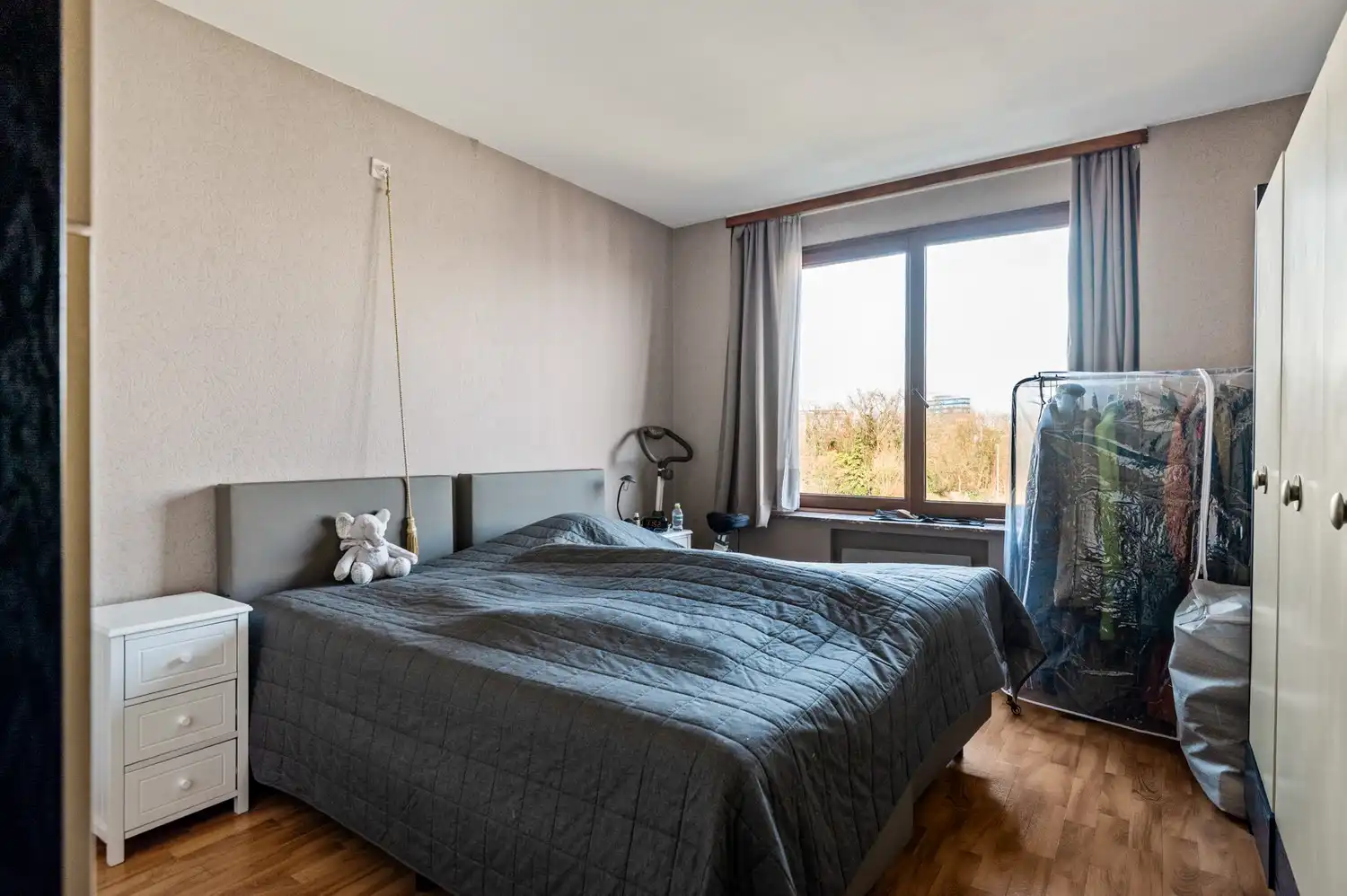 Op te frissen Appartement met 2 slaapkamers in rustige buurt. foto 7