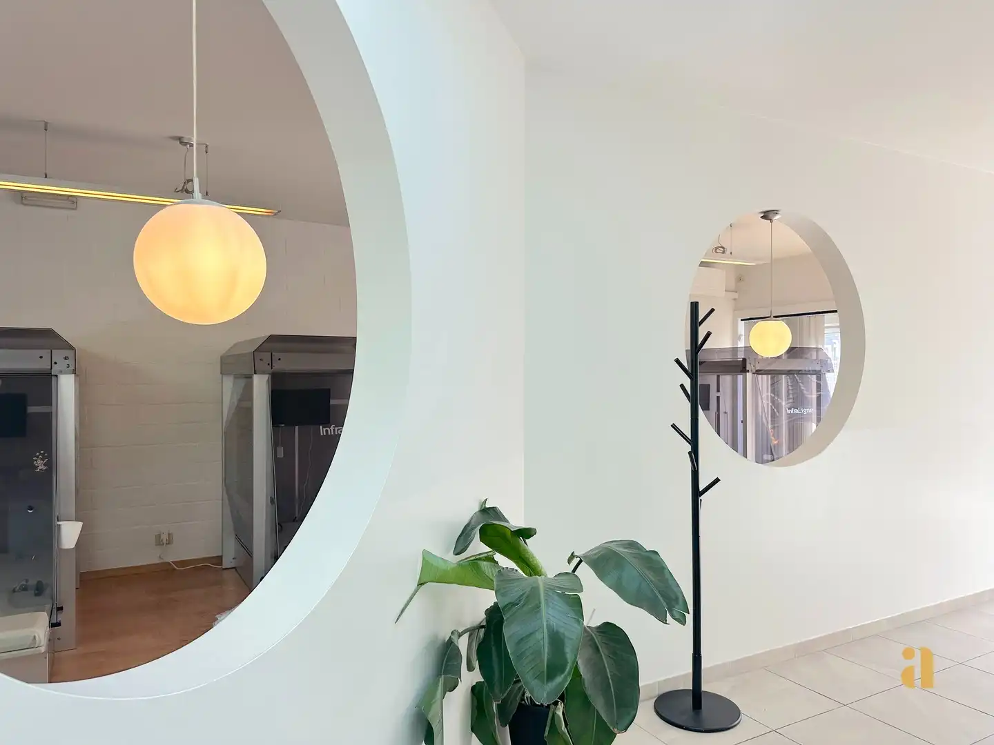 Commercieel sterk en modern handelspand met de nodige privacy foto 4