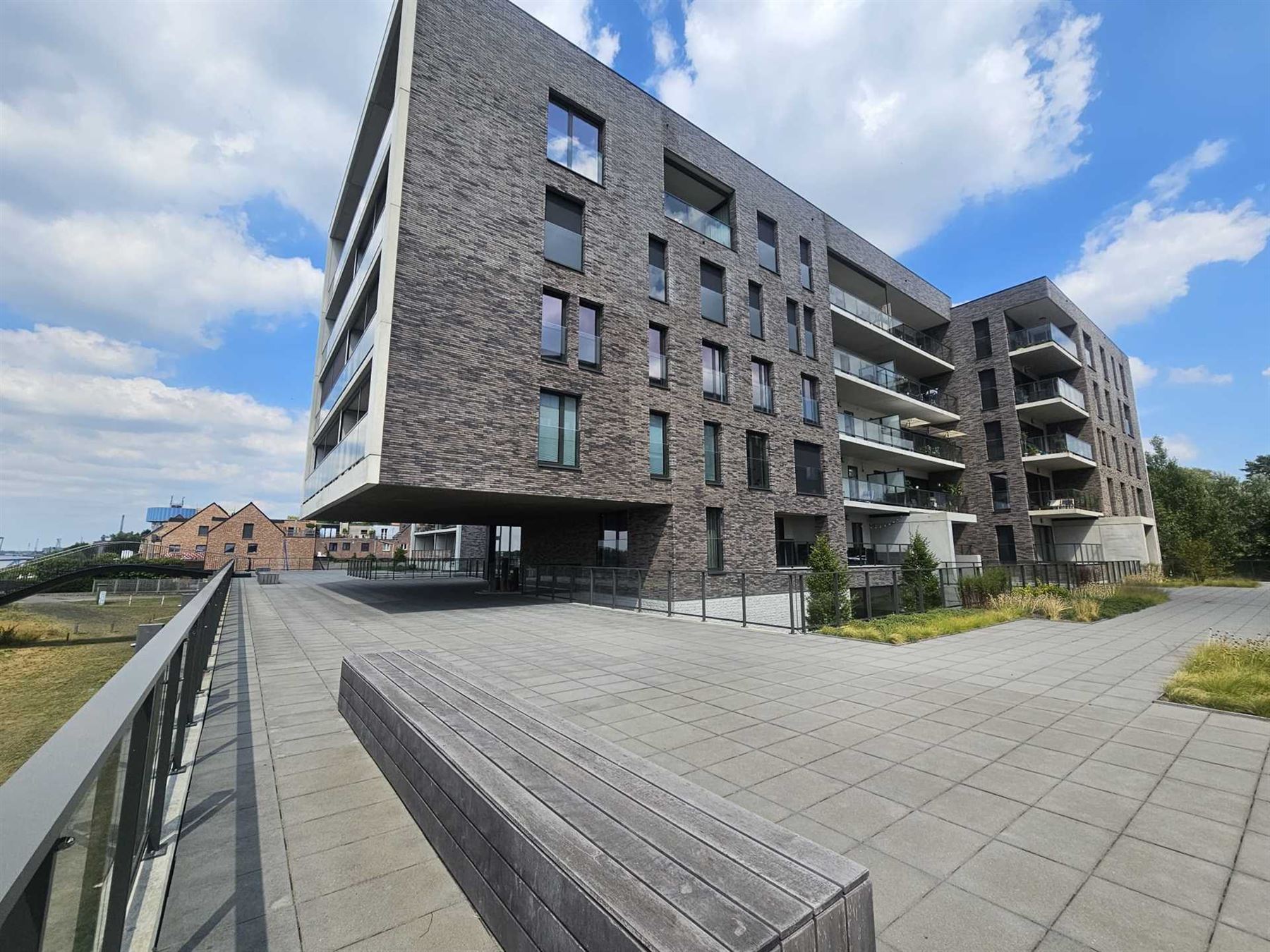 Nieuwbouwappartement aan de Schelde! foto {{pictureIndex}}