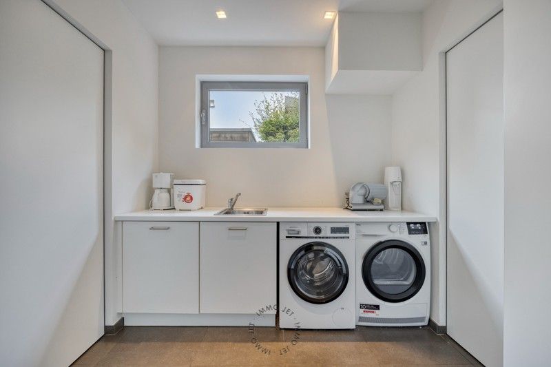 Exclusieve villa met zwembad in rustige wijk nabij het centrum van Beveren foto 11