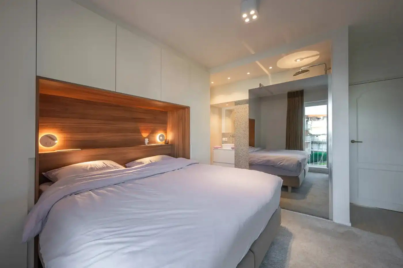 Hoekappartement met 3slk's langs de Winston Churchillaan met prachtig open zicht  foto 15