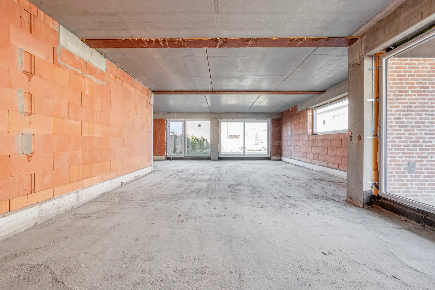 Ruime nieuwbouwwoning foto 9