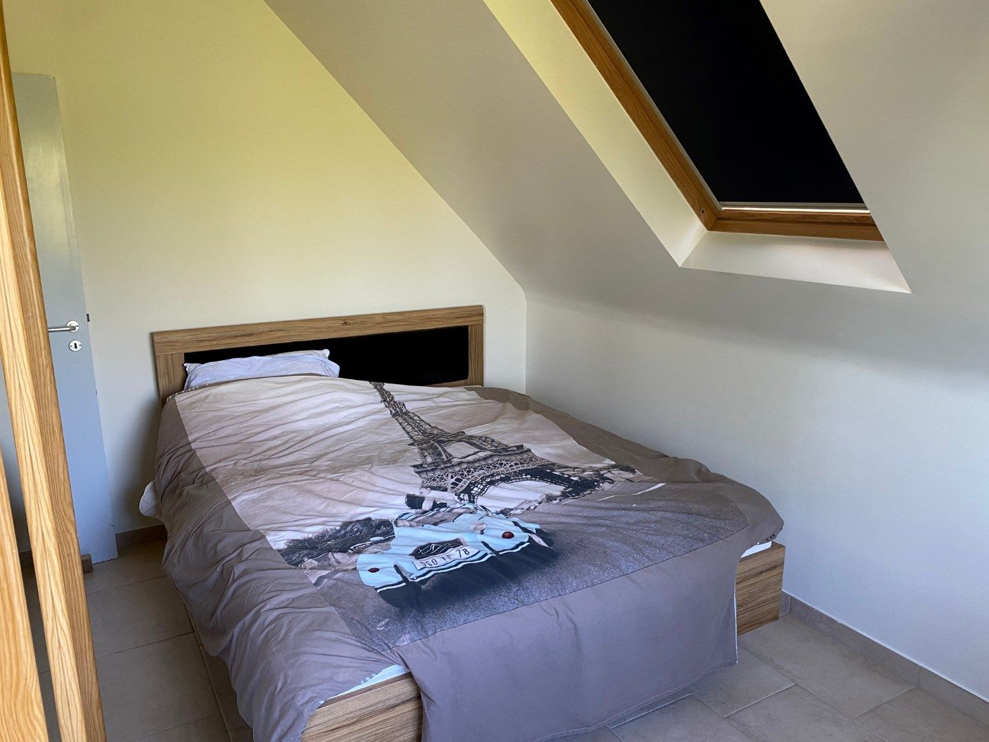 Eigentijds appartement met  autostaanplaats. Geen vaste kosten. foto 7