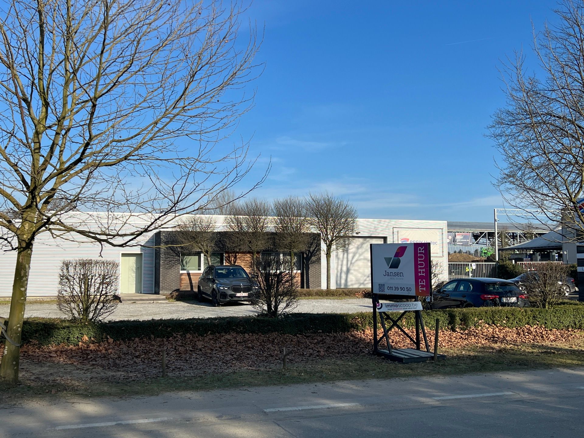 BEDRIJFSGEBOUW MET KANTOOR IN HEUSDEN-ZOLDER/LUMMEN foto 2