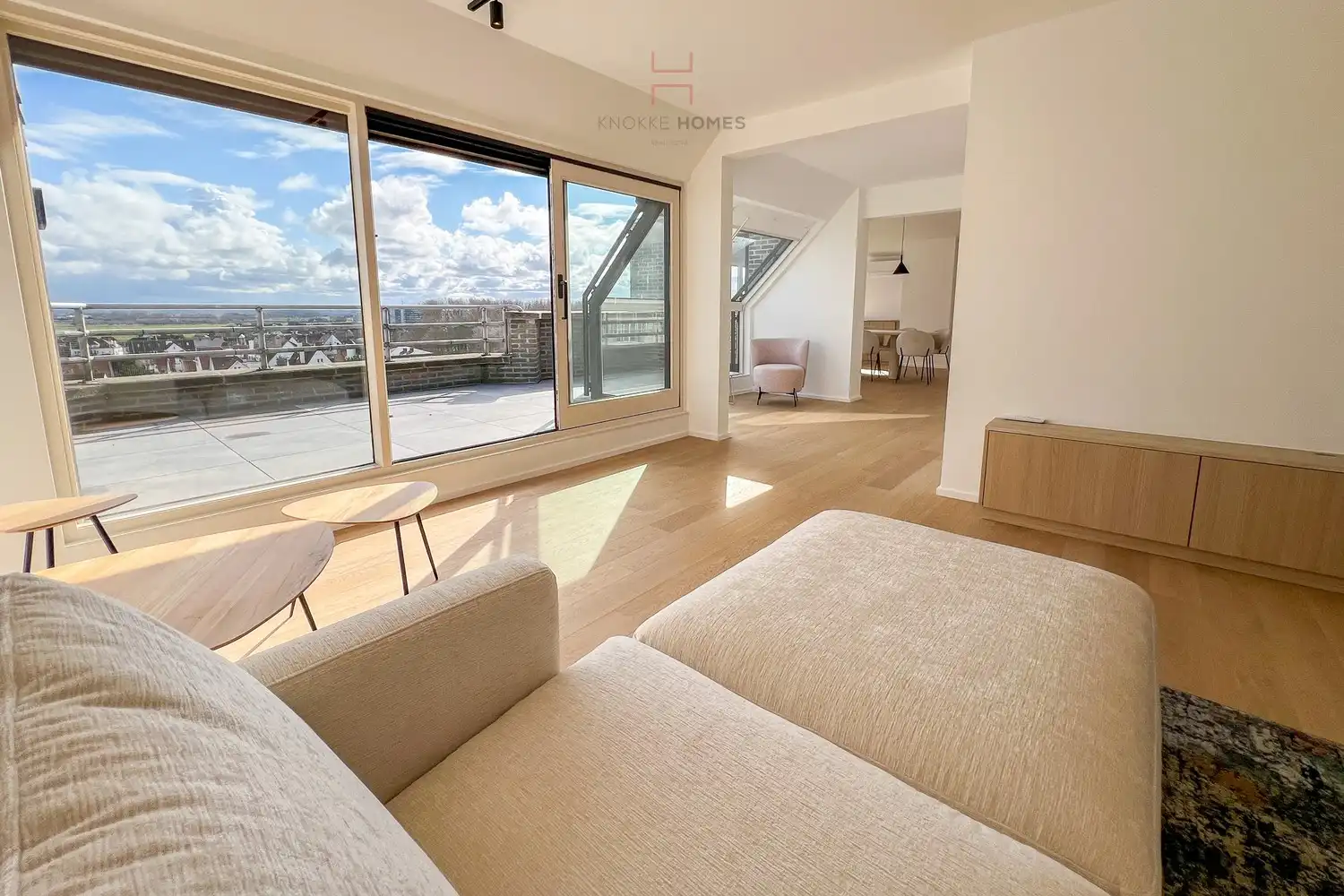 Ruim en lichtrijk appartement vlakbij het strand van Duinbergen foto 10