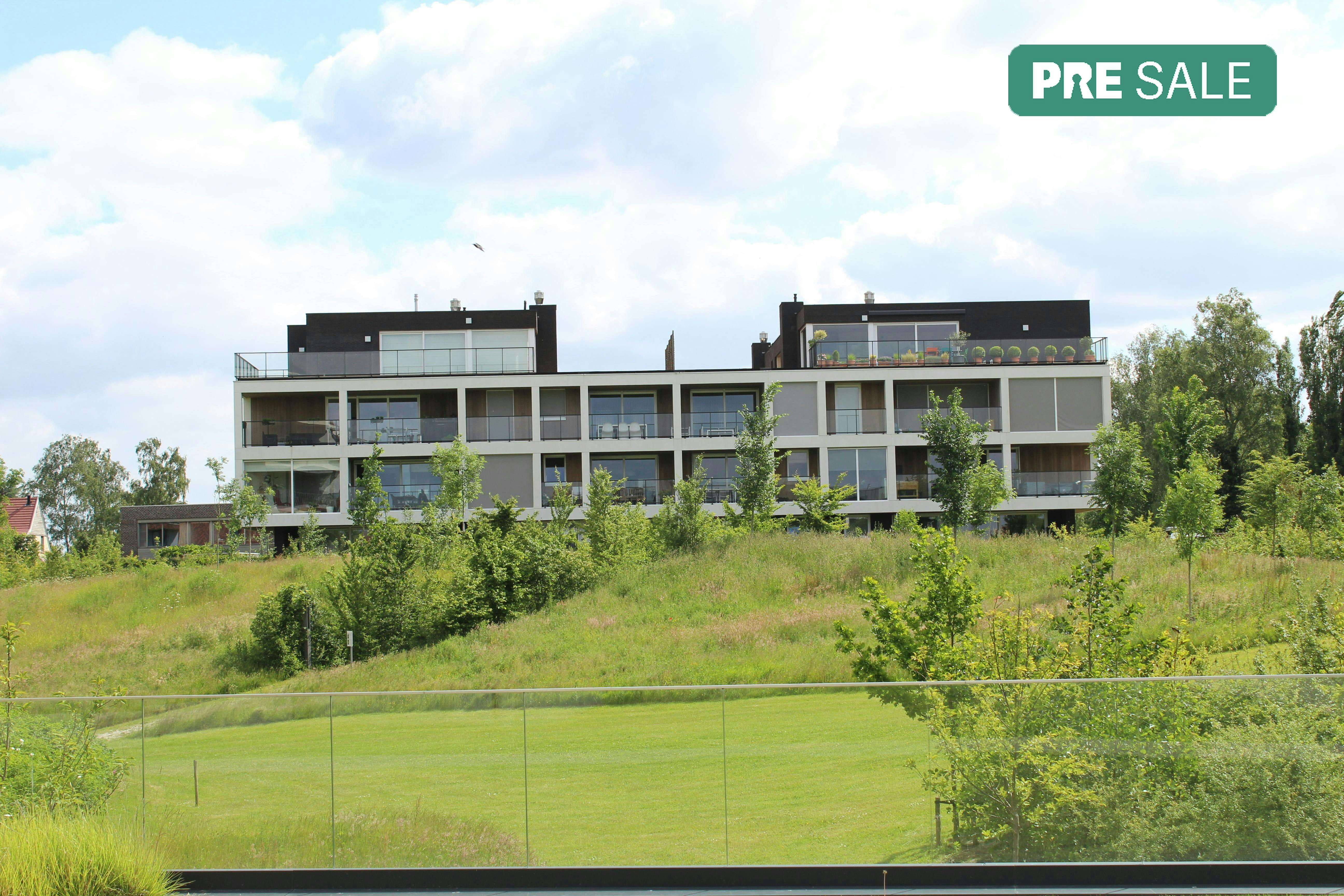 Luxueus app met 3slpks met ruim terras in centrum Aalter foto {{pictureIndex}}