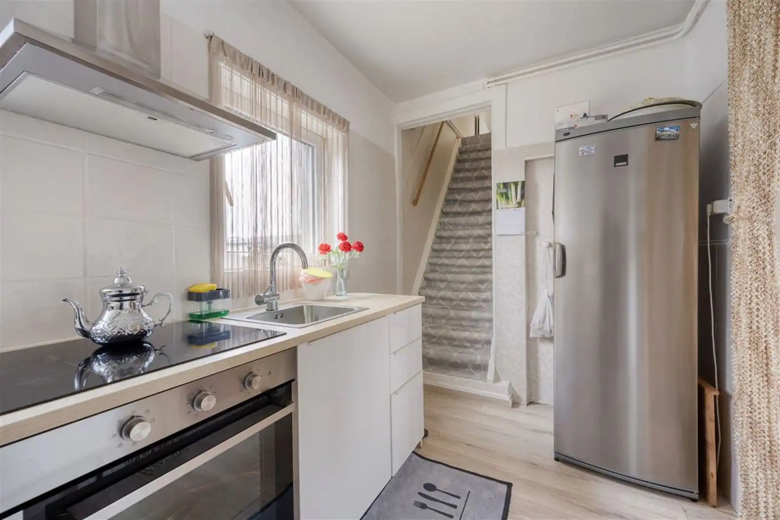 Hoeve met schuur en groot weiland  foto 8