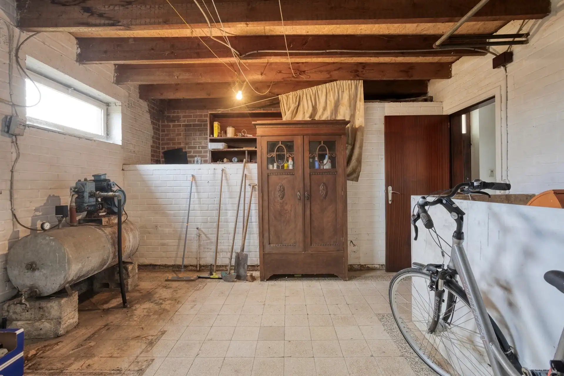 Te renoveren villa op topligging foto 26