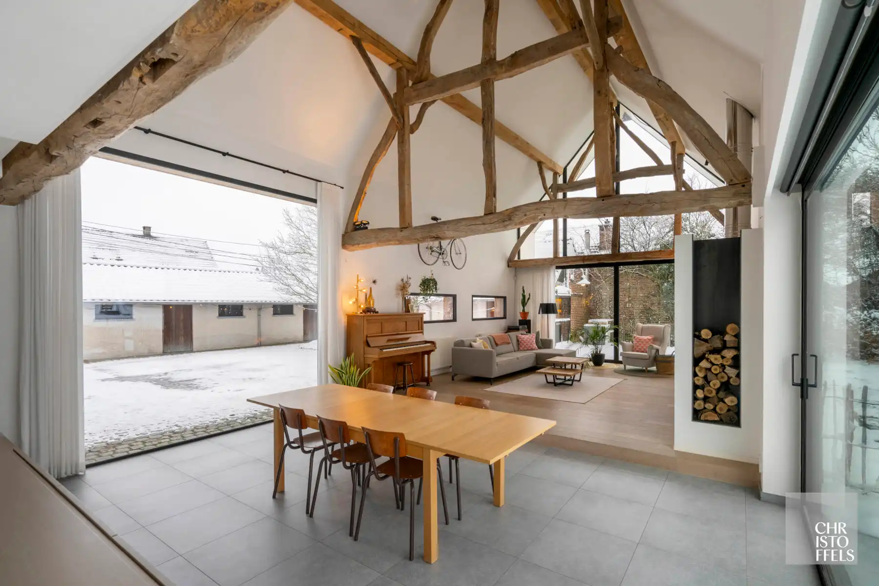 Exclusieve vierkantshoeve met buitenzwembad en vrij uitzicht op perceel van 3.213m² foto 31