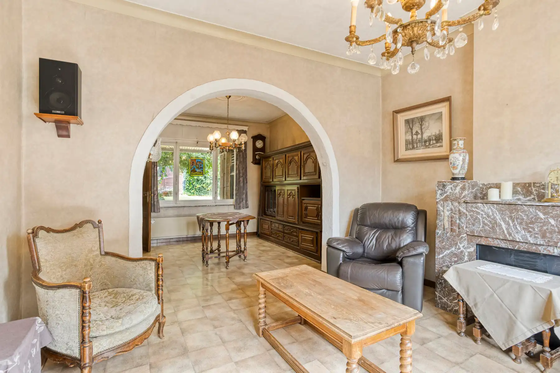 Charmante te renoveren woning met tuin in Appelterre foto 4