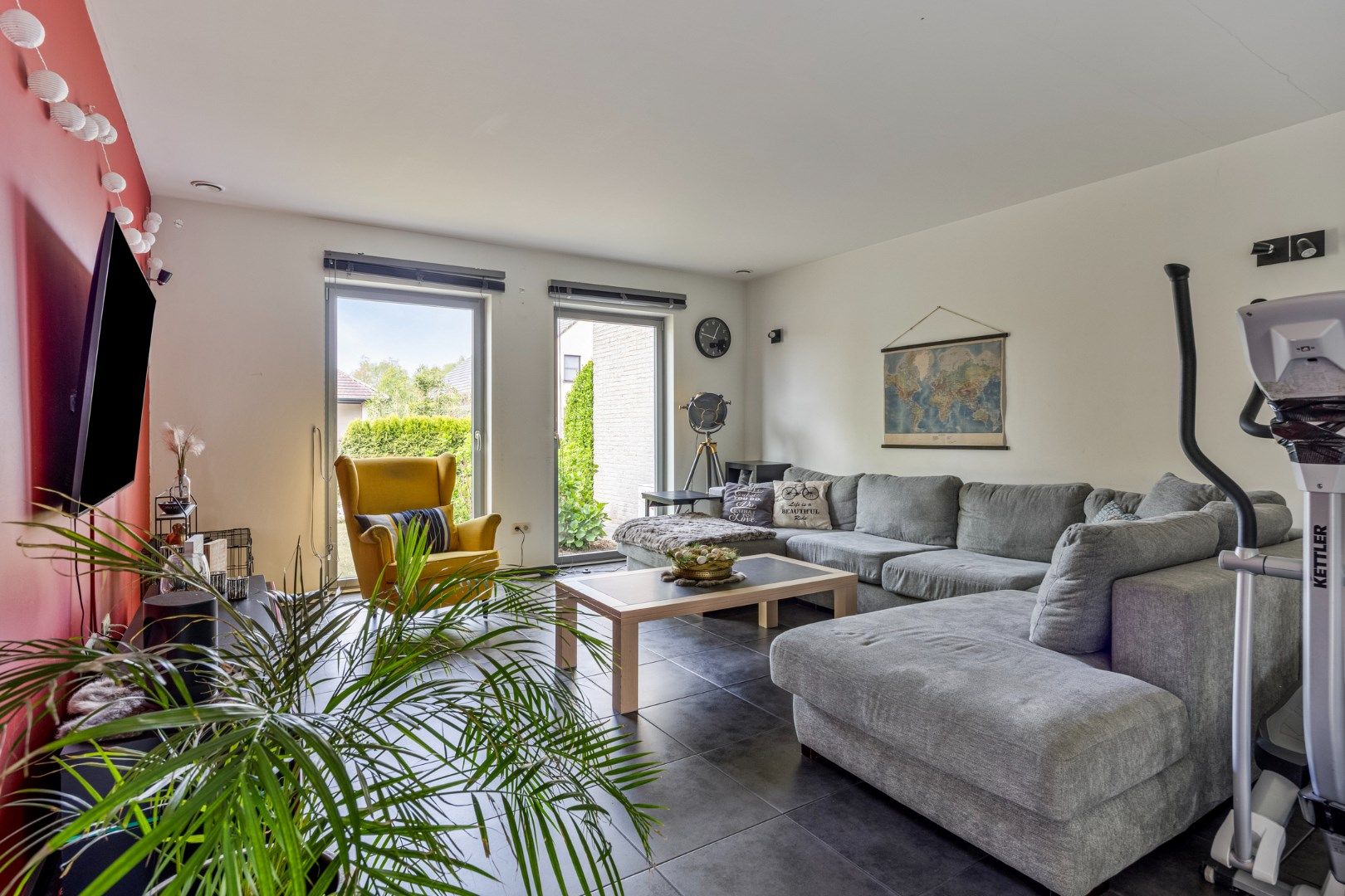 Recente woning met 4 slaapkamers op een perceel van 624 m² !  foto 3