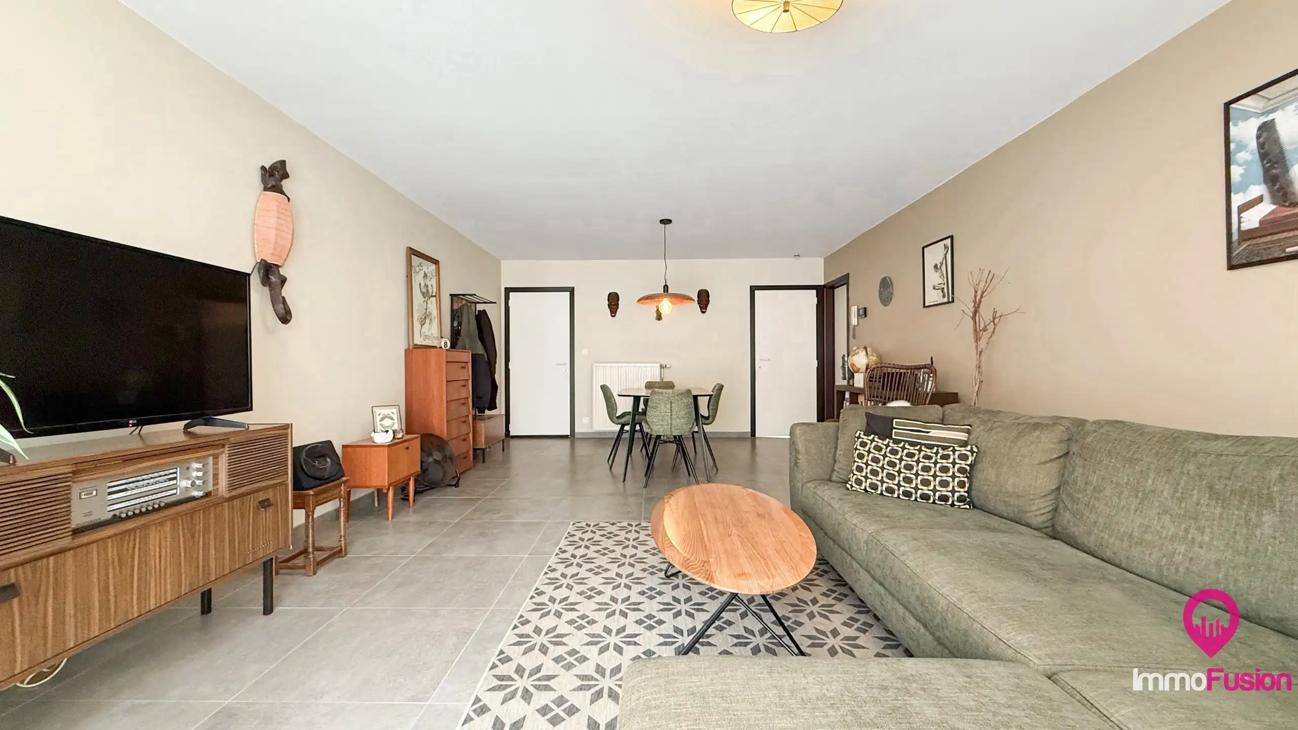Gezellig appartement met ruim terras in het hart van Koersel foto 2