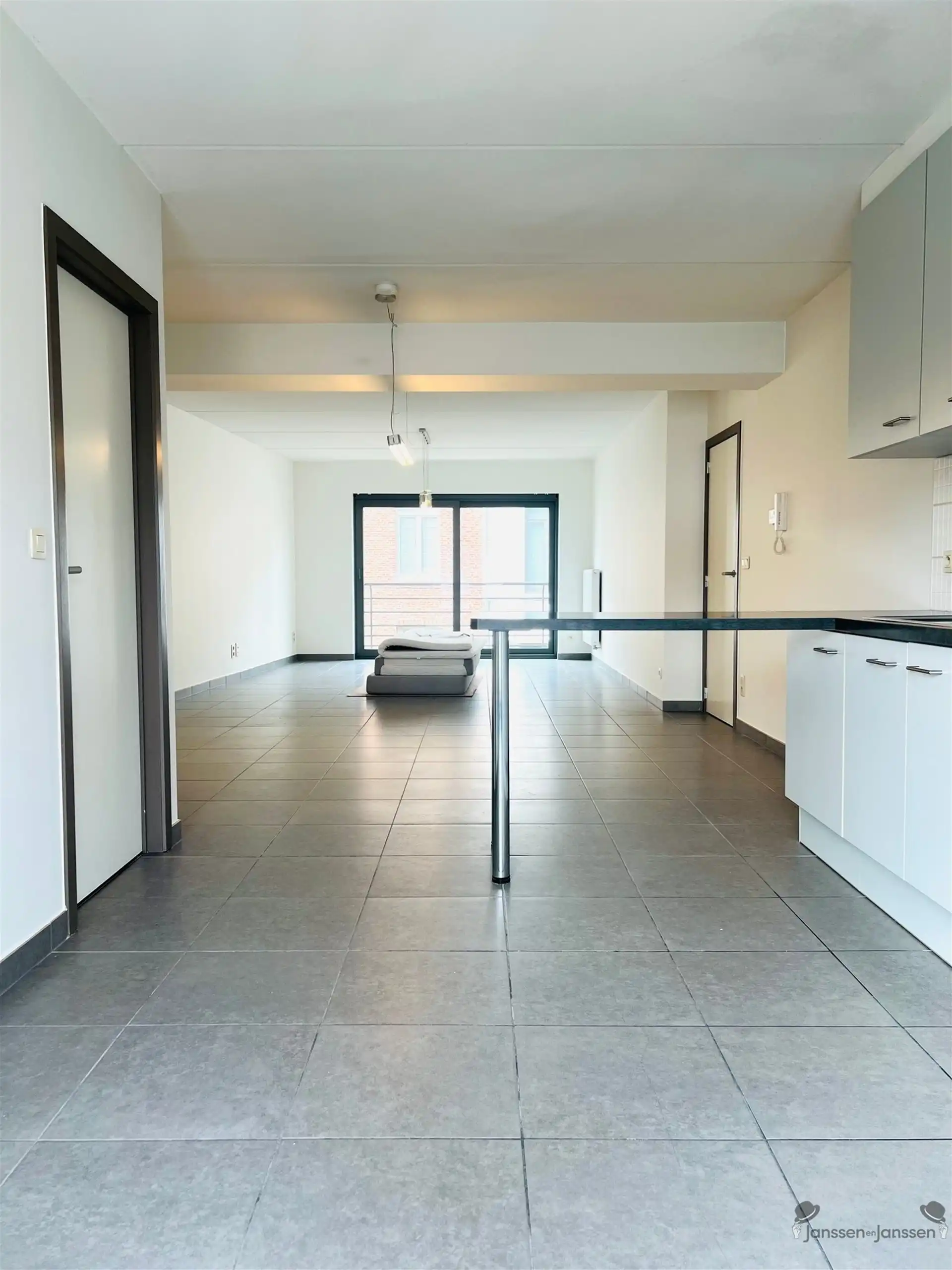 appartement met 2 slaapkamers & ruim terras foto 2