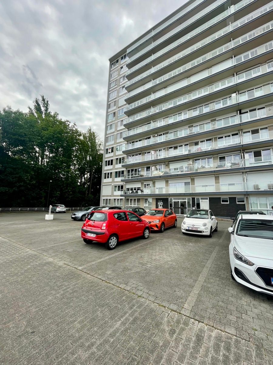 Te huur: 3- slpk appartement op gunstige ligging in Aalst foto 19