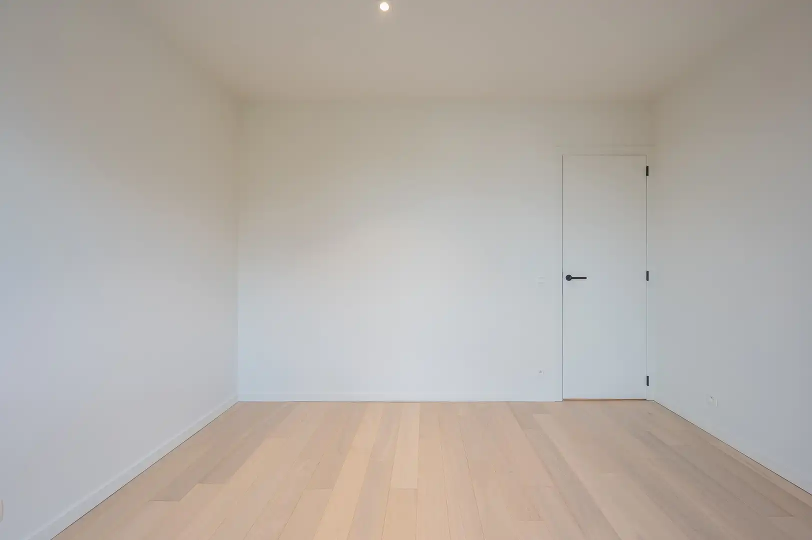 Alleenstaande moderne villa gelegen in een rustige residentiële omgeving te Knokke foto 20