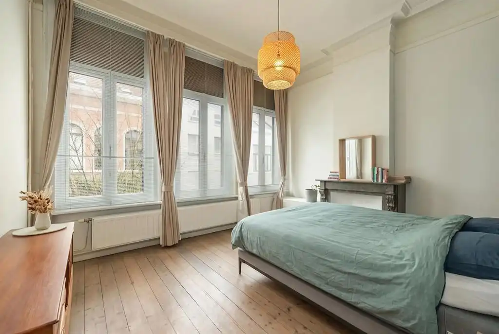 Sfeervol, instapklaar herenhuis met 4 slaapkamers & mediterraanse tuin in hartje Harmoniewijk foto 14