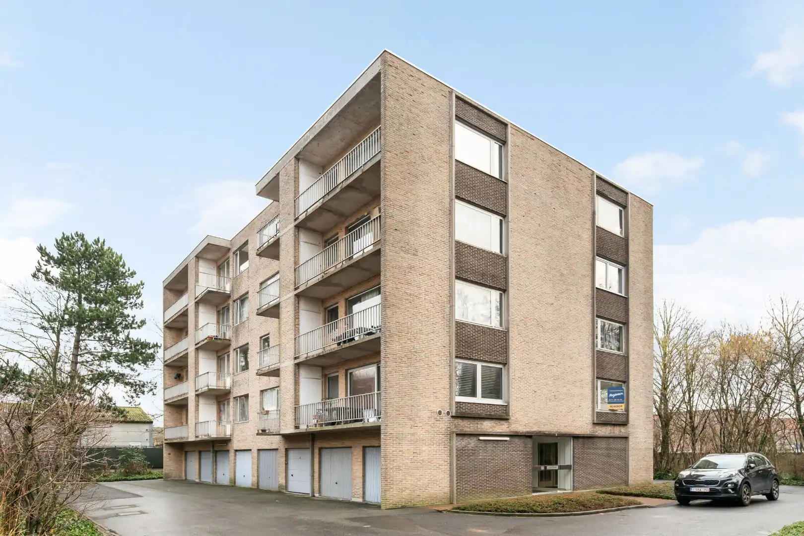 Studio met terras en garage in het centrum van Roeselare foto 10