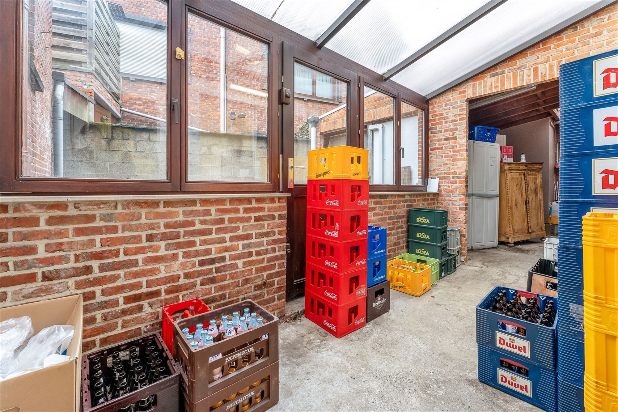 HORECA PAND MET GOEDE VISIBILITEIT EN RUIM APPARTEMENT GELEGEN P DE MARKT VAN BERINGEN foto 9