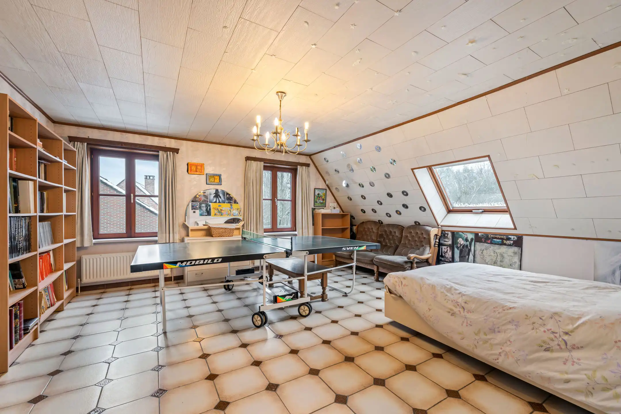 Statige villa 4 (5) slpk met grote tuin foto 26