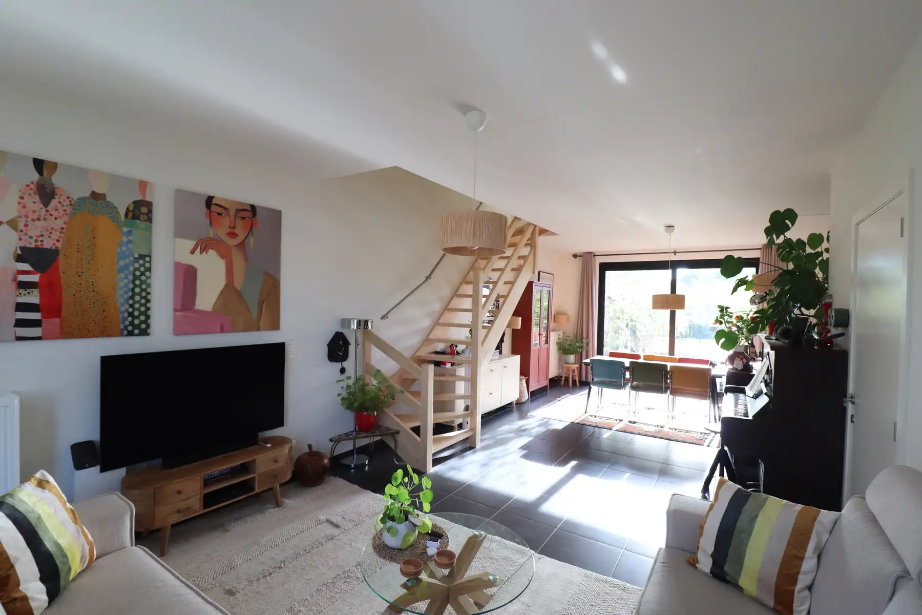Een energiezuinige woning met 2 slaapkamers, tuin en garage. foto 3