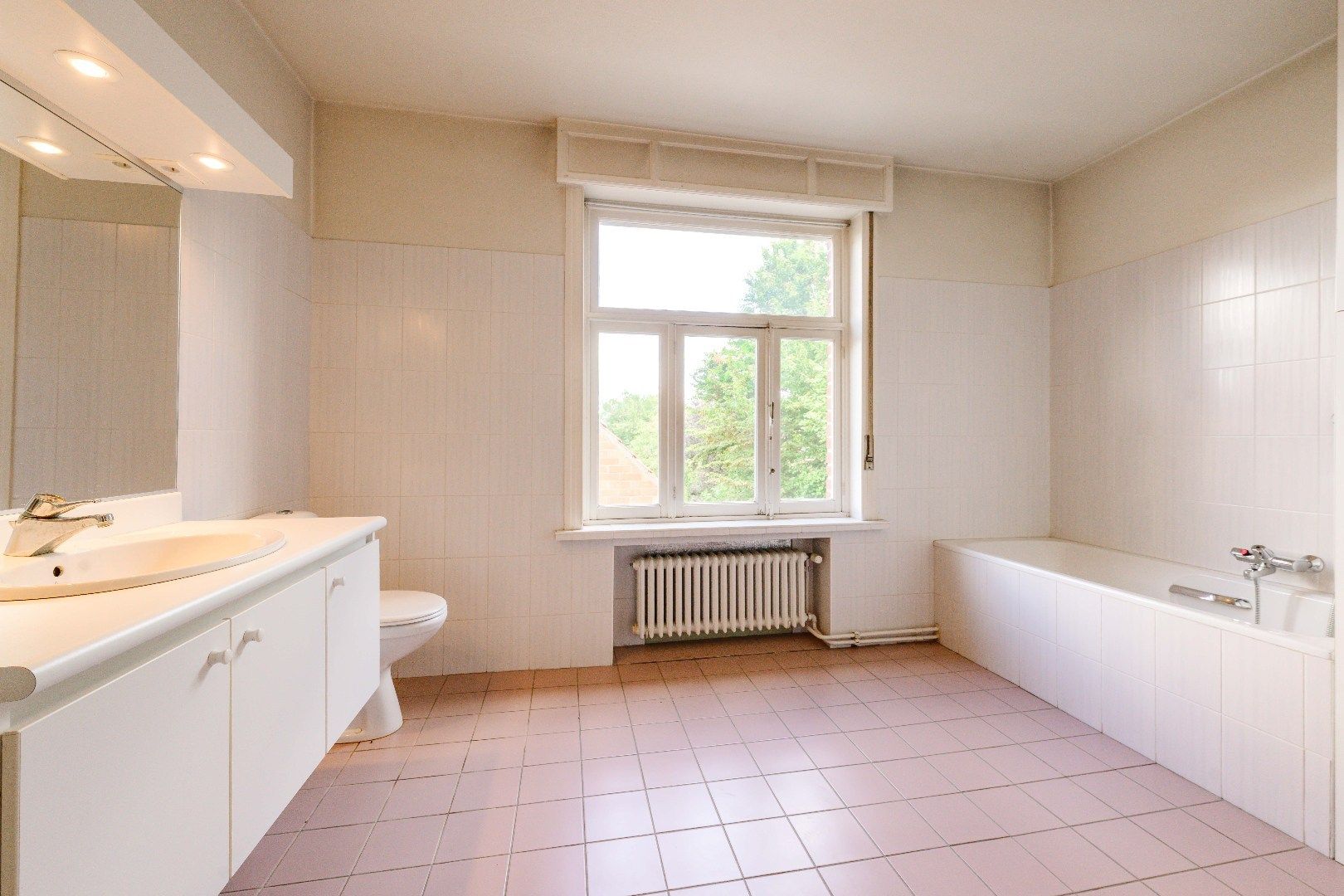KARAKTERVOLLE INTERBELLUM VILLA OP 1.187 m² IN HARTJE ARDOOIE foto 19