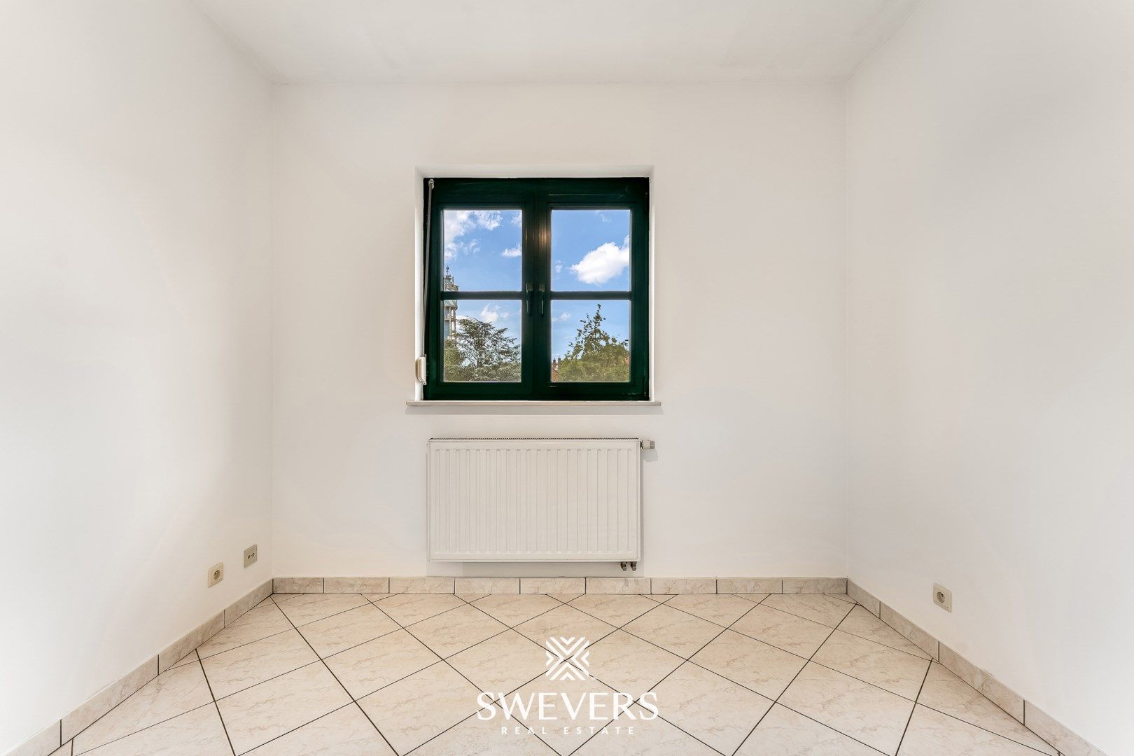Licht appartement met ruim terras en groen uitzicht in Hasselt centrum foto 13