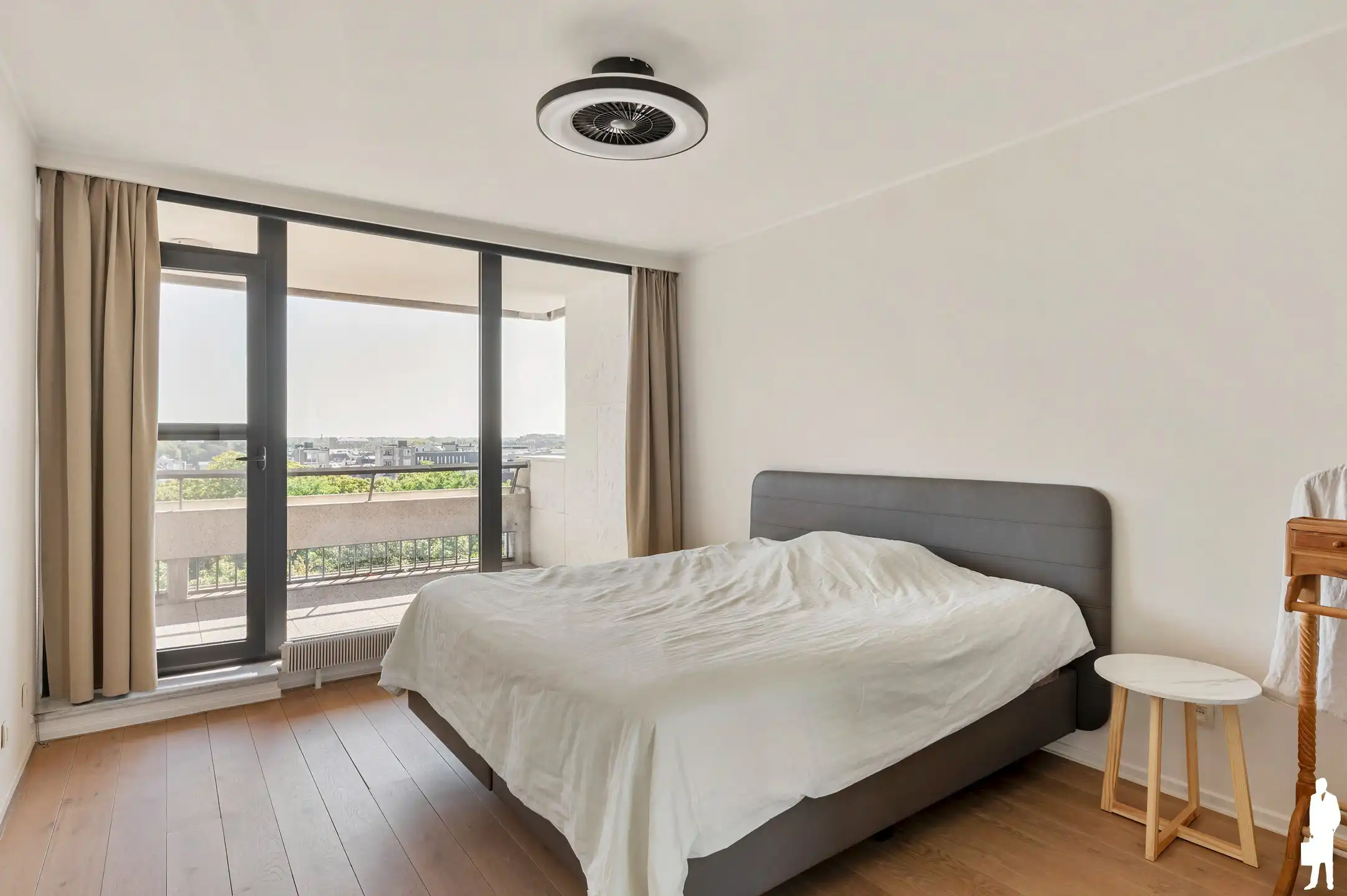 Volledig gerenoveerd en instapklaar appartement van 121 m² + 26 m² terras foto 22