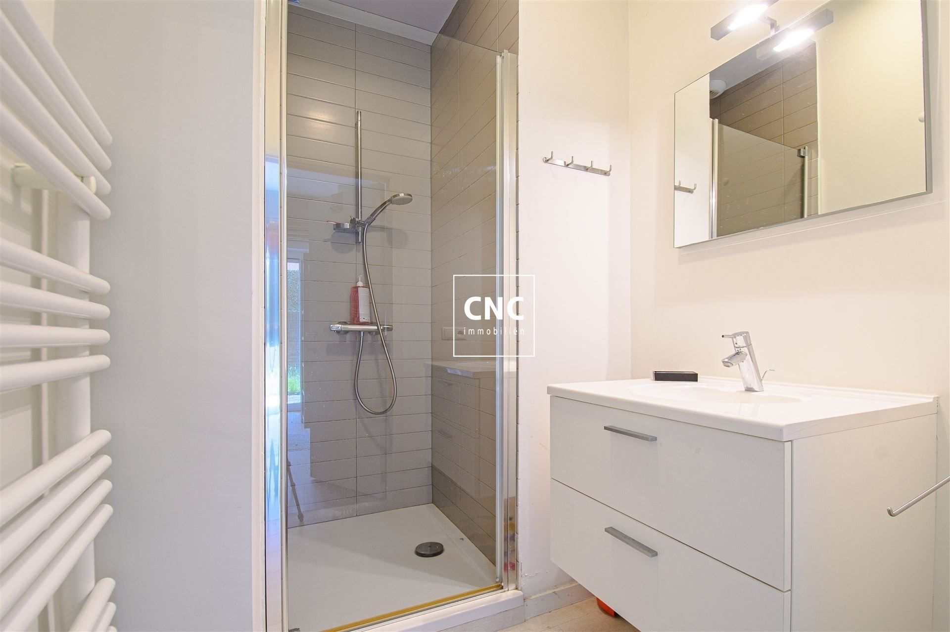 Gelijkvloers appartement met zonnige tuin nabij het centrum
 foto 10