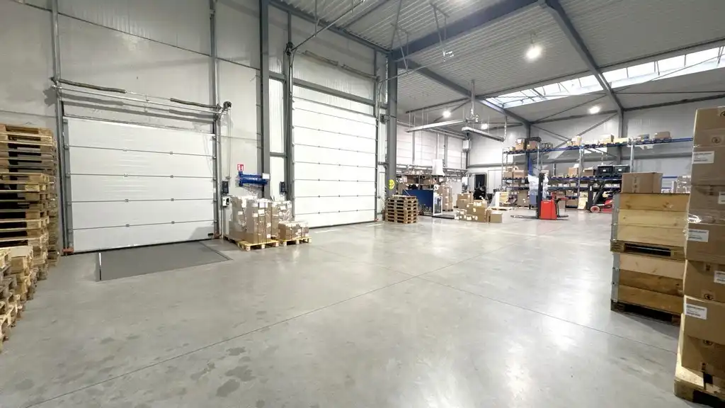 Logistiek bedrijfspand te koop aan A12 in Willebroek foto 10